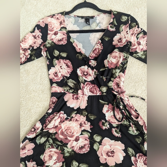 BCX Black and Pink Floral Dress -XS - Picture 2 of 3
